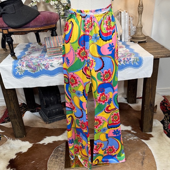 Underwraps Pants - Underwraps Vibrant Floral Paisley Wide-Leg Women's Pants